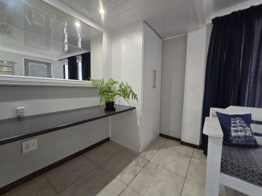 4 Bedroom Property for Sale in Stilbaai Wes Western Cape